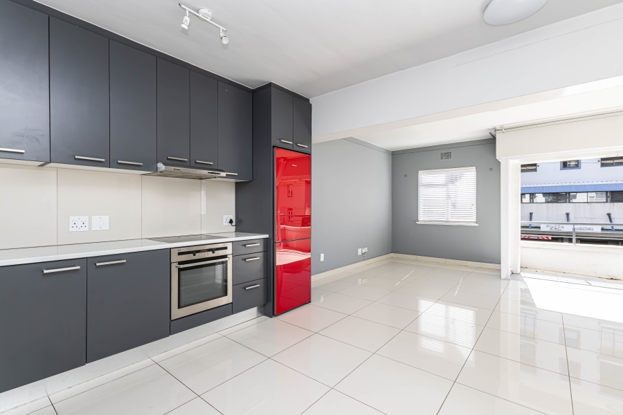 To Let 2 Bedroom Property for Rent in Sea Point Western Cape